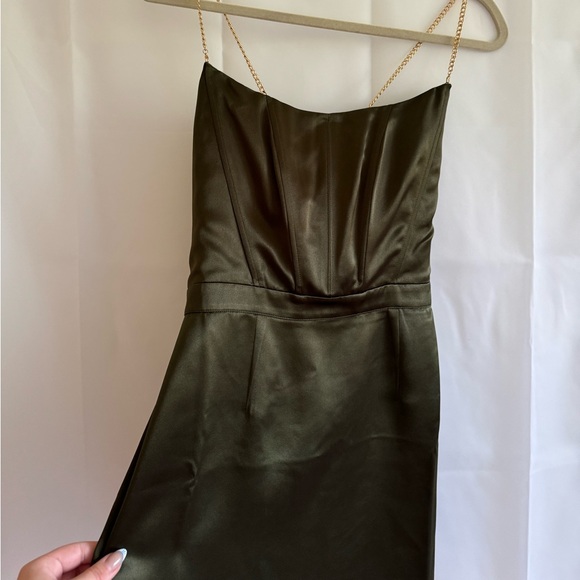 Retrofete Easton Dress in Army Green Size Large Mini Chain Straps Sleeveless NWT - Picture 4 of 10